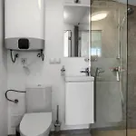 1 Bedroom Cozy In *